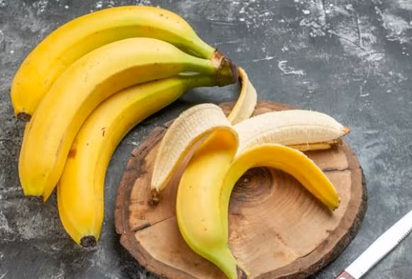 Tai sao nhieu nguoi kieng bay chuoi len ban tho trong thang co hon?-Hinh-3