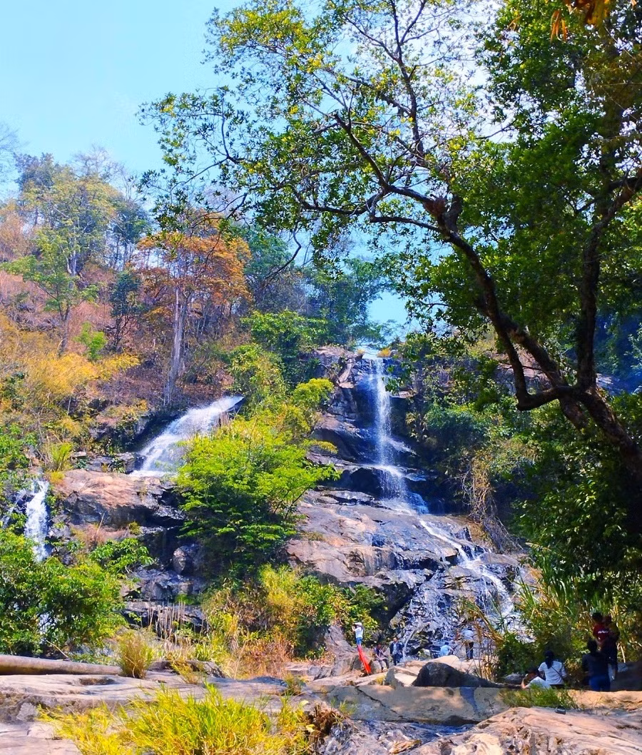 Kham pha thac Koi To va nhung 'be tam thien nhien' tuyet dep