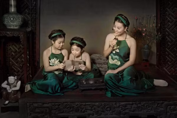 Me chong Thanh Huong: Thuong va ung ho con dau theo nghe dien-Hinh-3