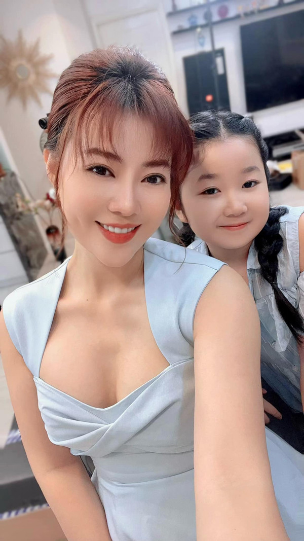 Me chong Thanh Huong: Thuong va ung ho con dau theo nghe dien-Hinh-4