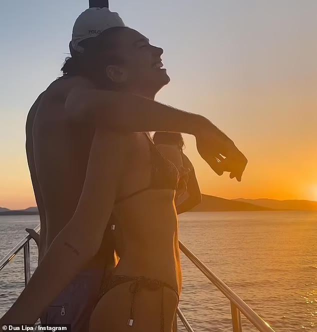 Bong hong biet hat dot mat voi dam xuyen thau-Hinh-3