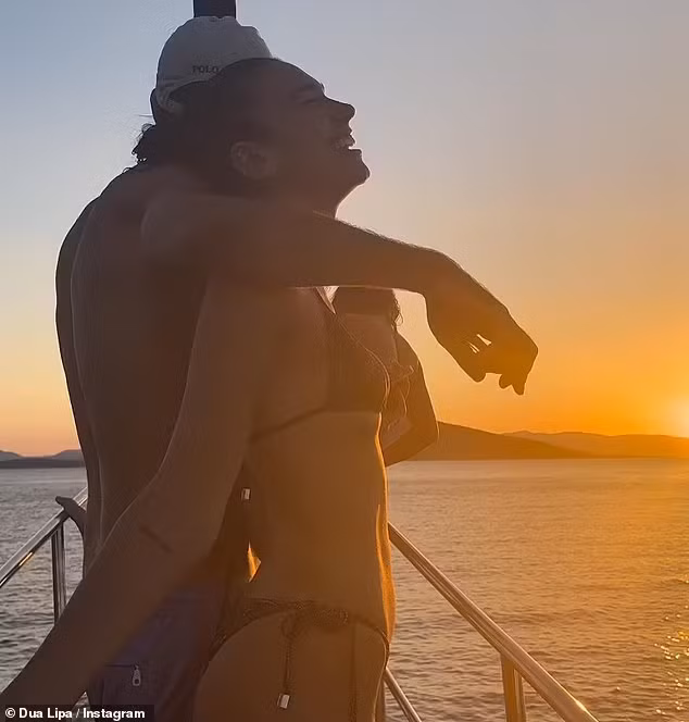 Bong hong biet hat dot mat voi dam xuyen thau-Hinh-3