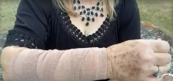 Ran tu tren cao roi trung nguoi, roi dieu hau lao xuong tan cong-Hinh-3