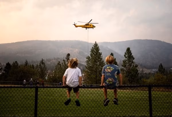 Loc xoay lua cuc hiem xuat hien o Canada duoc giai thich the nao?-Hinh-2