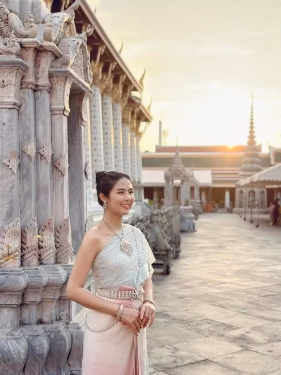 3 Hoa hau Viet Nam ngay cang trang non na, thang hang nhan sac-Hinh-12