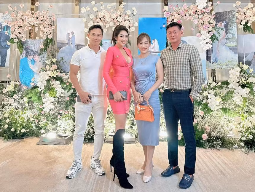 2 hoa hau ten Dang Thu Thao: Nguoi hanh phuc, nguoi the nao?-Hinh-3