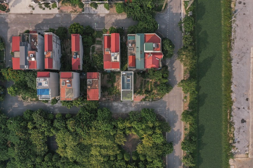 Nha pho huong tay dac biet voi phong ngu co goc nhin sieu rong-Hinh-2