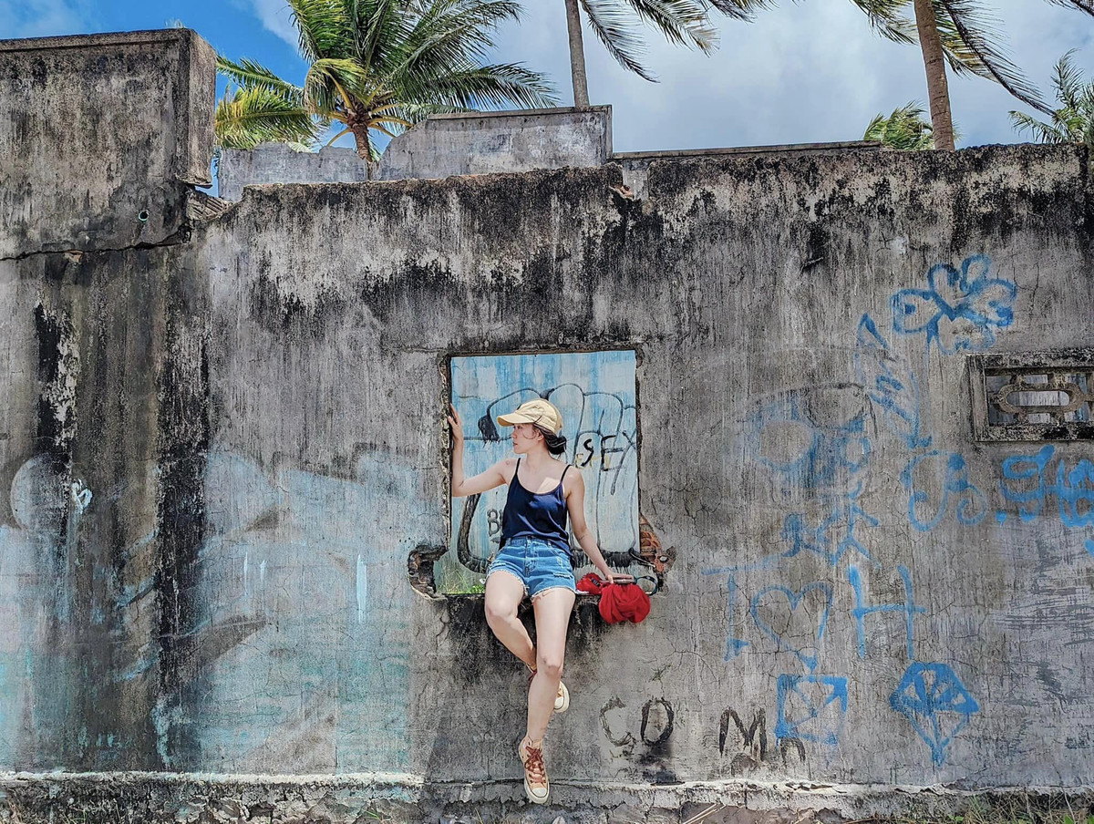 Di Phu Quoc le 2/9, co gai 9x bat mi cach an ngon, choi la