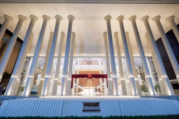 Khong gian ben trong Nha hat hien dai nhat Viet Nam-Hinh-3