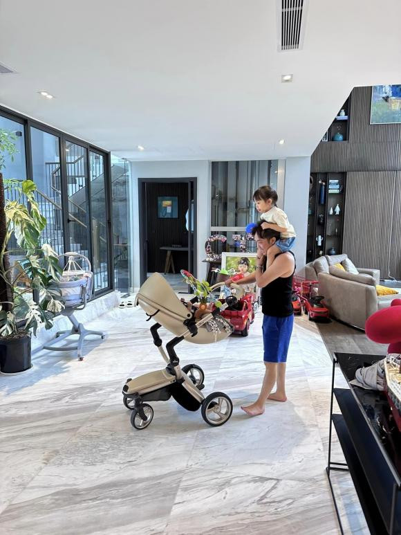 Khung ảnh chuẩn bố bỉm của Cường Đô La ảnh 3