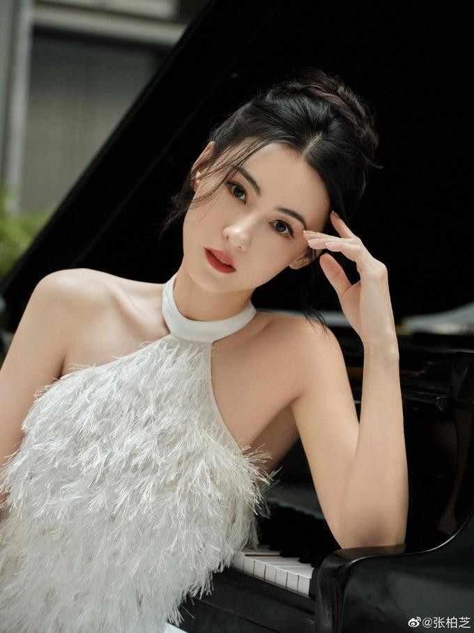 Nhan sắc không tuổi của Trương Bá Chi ở tuổi 43 - Hình 2 Nhan sac khong tuoi cua Truong Ba Chi o tuoi 43-Hinh-2