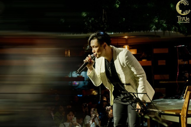 Cuoc song hien tai cua ca si Khanh Phuong “Chiec khan gio am”-Hinh-4