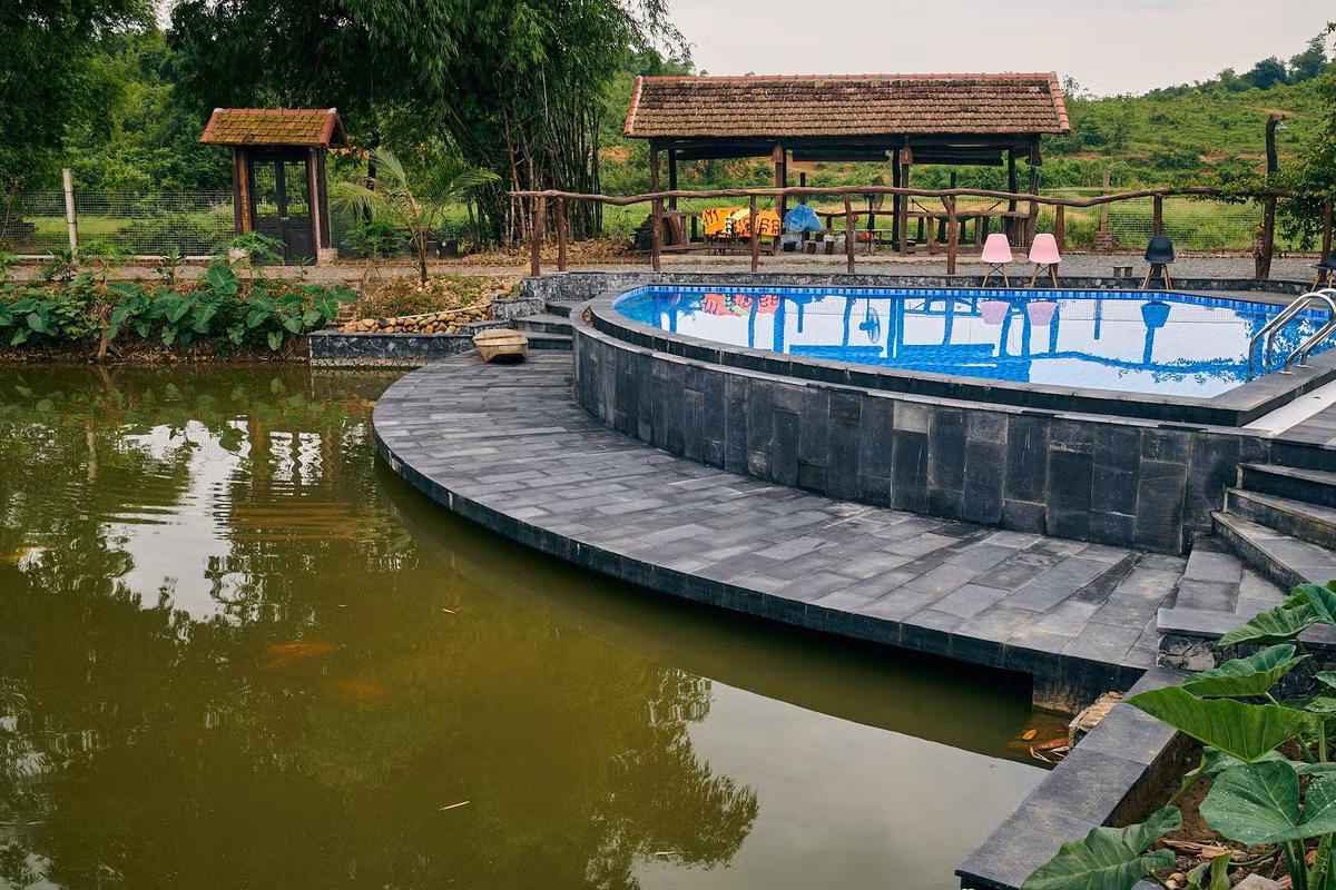 Khu nha go dung noi that tai che cua cap vo chong o Hoa Binh-Hinh-24