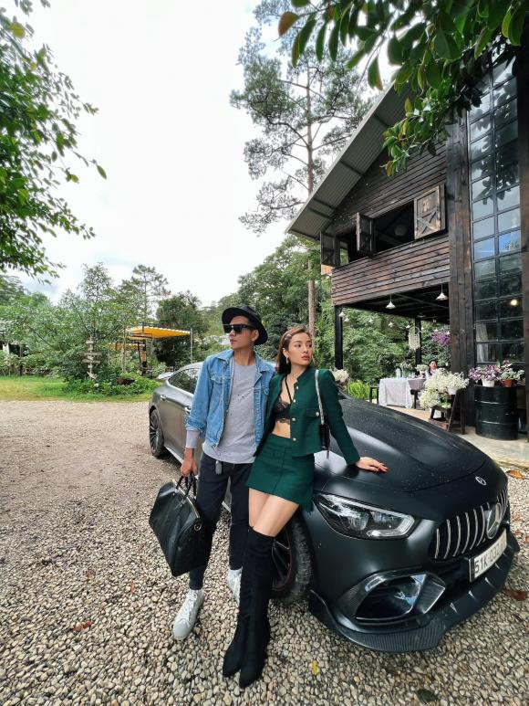 Phan ung cua Phuong Trinh Jolie khi bi hoi: 'Mua xe tra tien ngan hang chua?'