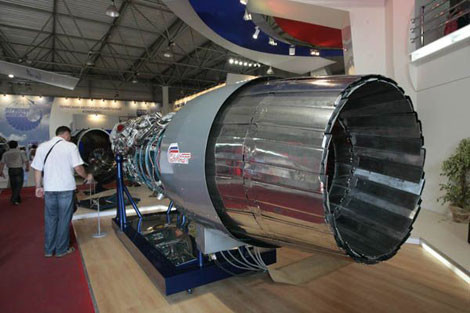 Động cơ phản lực có kiểm soát véc tơ lực đẩy AL-31FM.