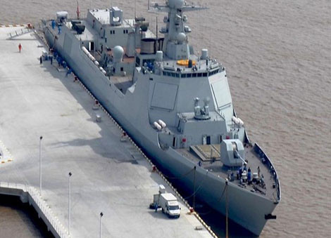 Tàu khu trục Type 052D.