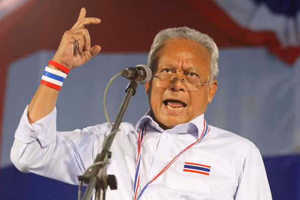 Lãnh đạo Ủy ban Cải cách Dân chủ Nhân dân (PDRC), ông Suthep.