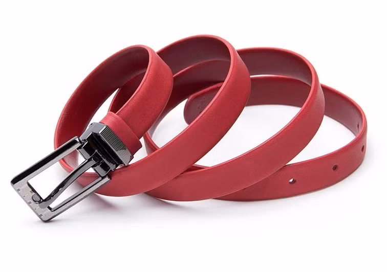 Cố định kích thước chiếc thắt lưng. Đừng xem thường chiếc thắt lưng chỉ đẹp mà vô dụng, hay cài nó ở một giới hạn vừa vặn với bụng và cố gắng ăn sao cho sau khi ăn lưng bụng không bị chật đi. Nó sẽ trở thành một giới hạn cho bạn điều chỉnh việc ăn uống của mình sao cho đúng cách.