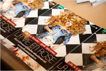 Ngôi sao người Thái Lan thích thẩm mỹ và có phong cách lựa chọn đồ lòe loẹt, diêm dúa