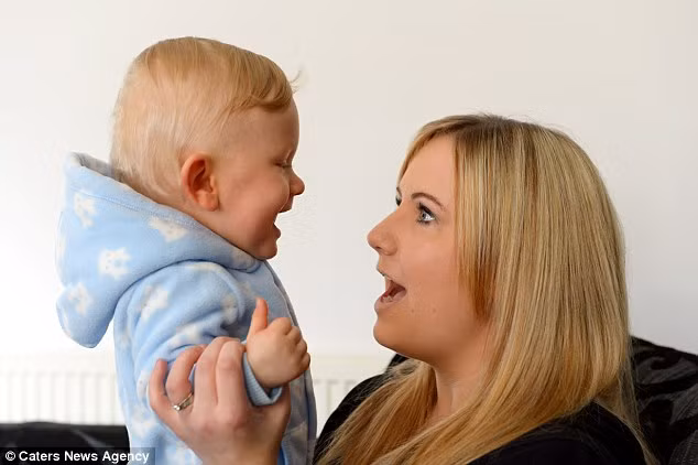 Được biết cô này bị huyết áp cao, dẫn đến bị tiền sản giật, gây co giật cơ thể.