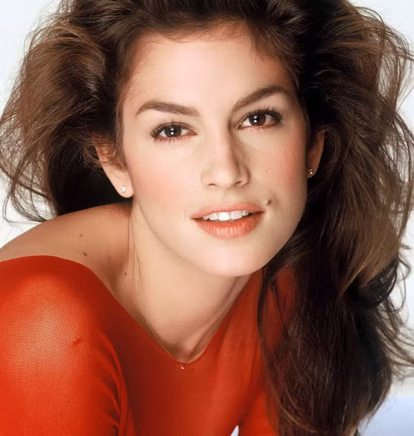 Tuy nhiên, cũng không nên ỷ lại vào sự may mắn mà cần phải cố gắng và nỗ lực hết mình. Thành công mà ta tự hào nhất khi nó được xây dựng bằng chính nỗ lực của bản thân mỗi người.