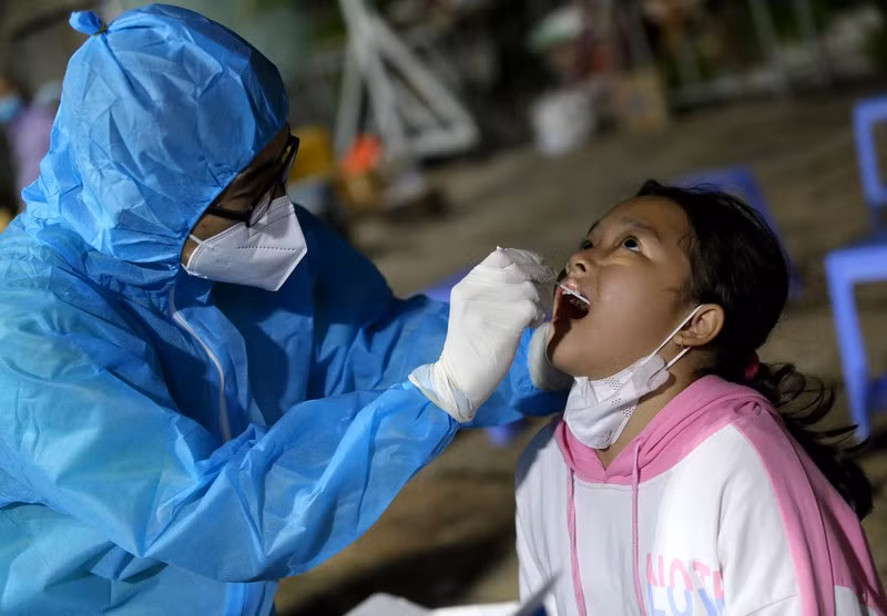 Than toc lay mau xet nghiem COVID 50.000 nguoi o Go Vap-Hinh-10