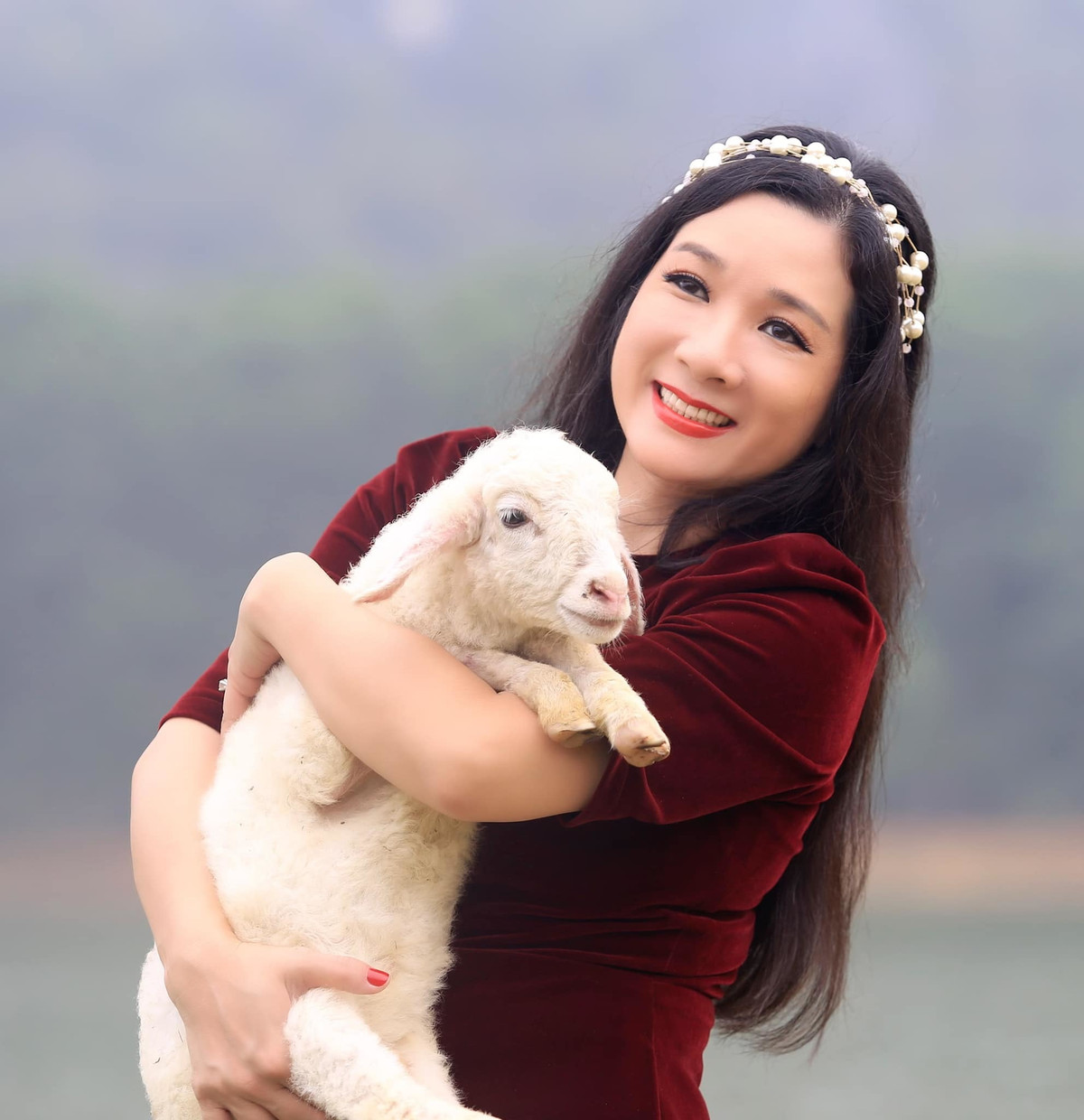 Thanh Thanh Hien tuoi 52: Lam me don than, song an yen ben con gai-Hinh-16