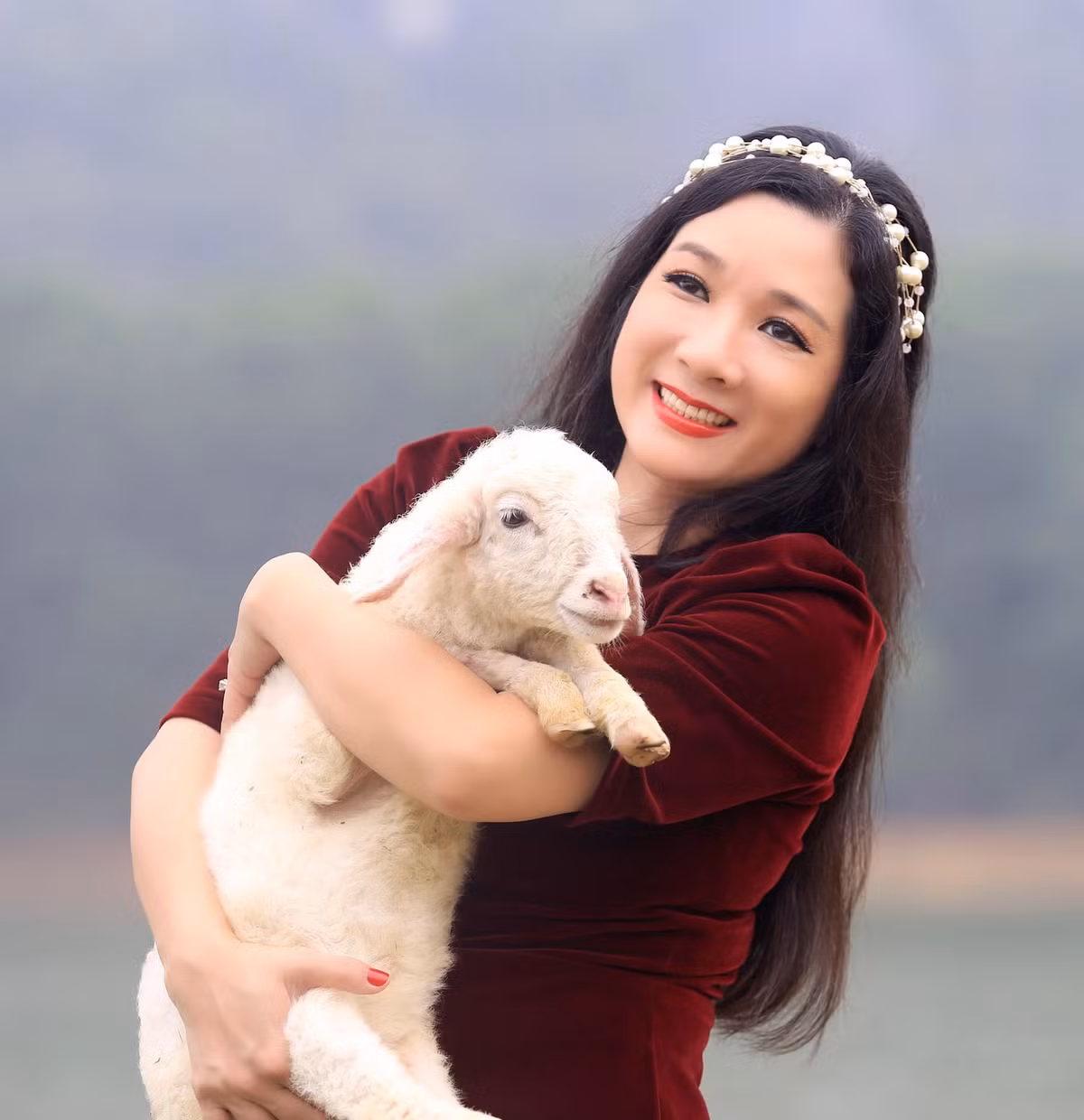 Thanh Thanh Hien tuoi 52: Lam me don than, song an yen ben con gai-Hinh-16