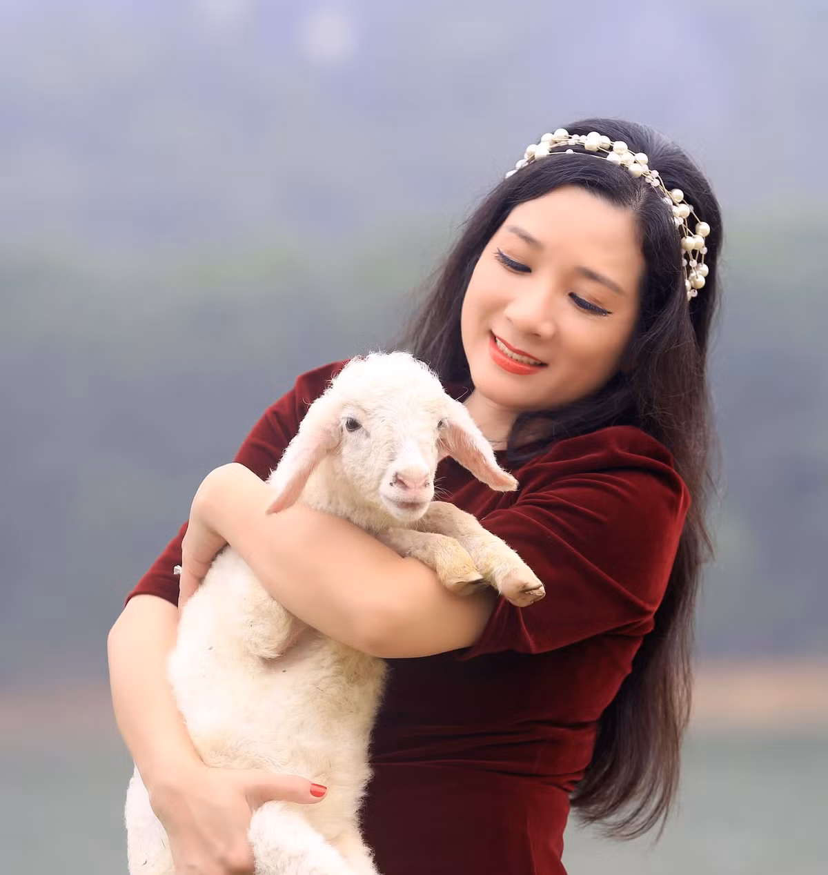 Thanh Thanh Hien tuoi 52: Lam me don than, song an yen ben con gai-Hinh-15