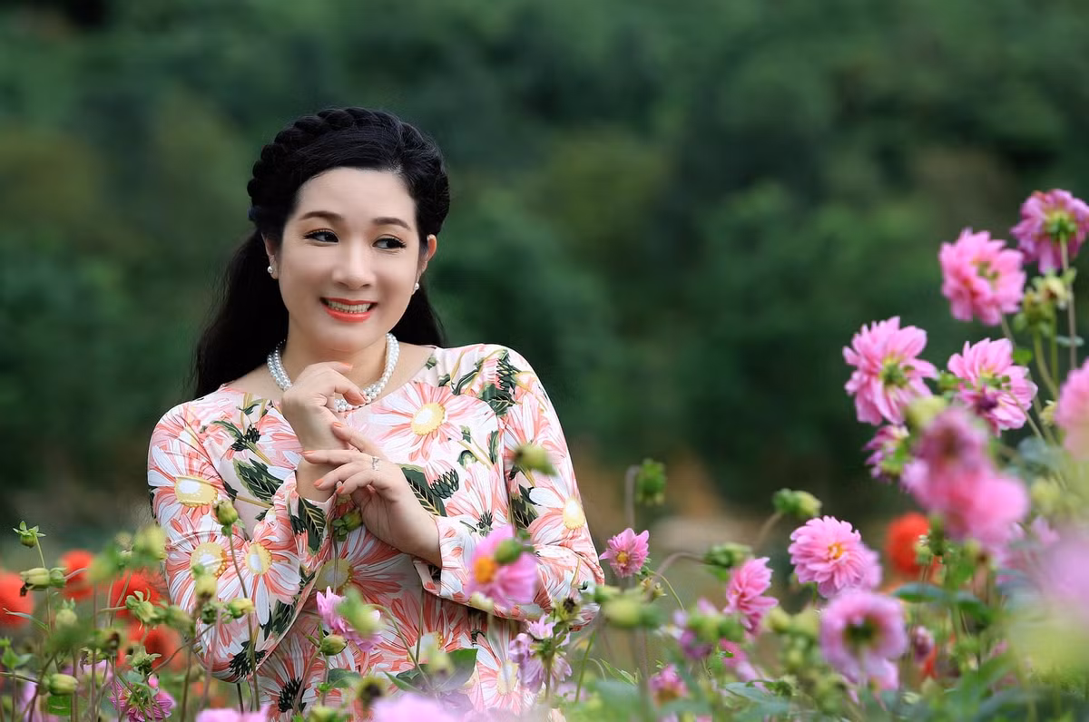 Thanh Thanh Hien tuoi 52: Lam me don than, song an yen ben con gai-Hinh-7