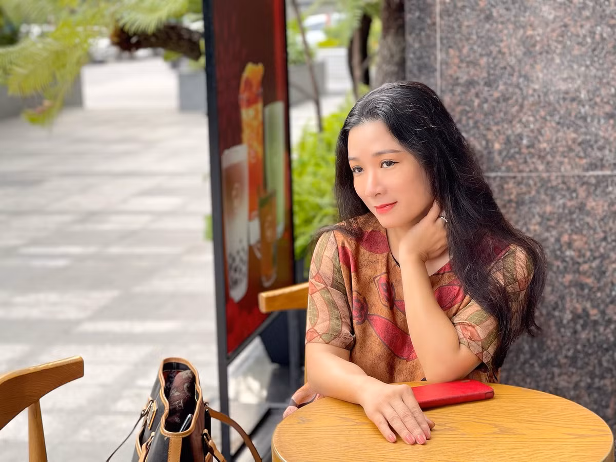 Thanh Thanh Hien tuoi 52: Lam me don than, song an yen ben con gai-Hinh-12