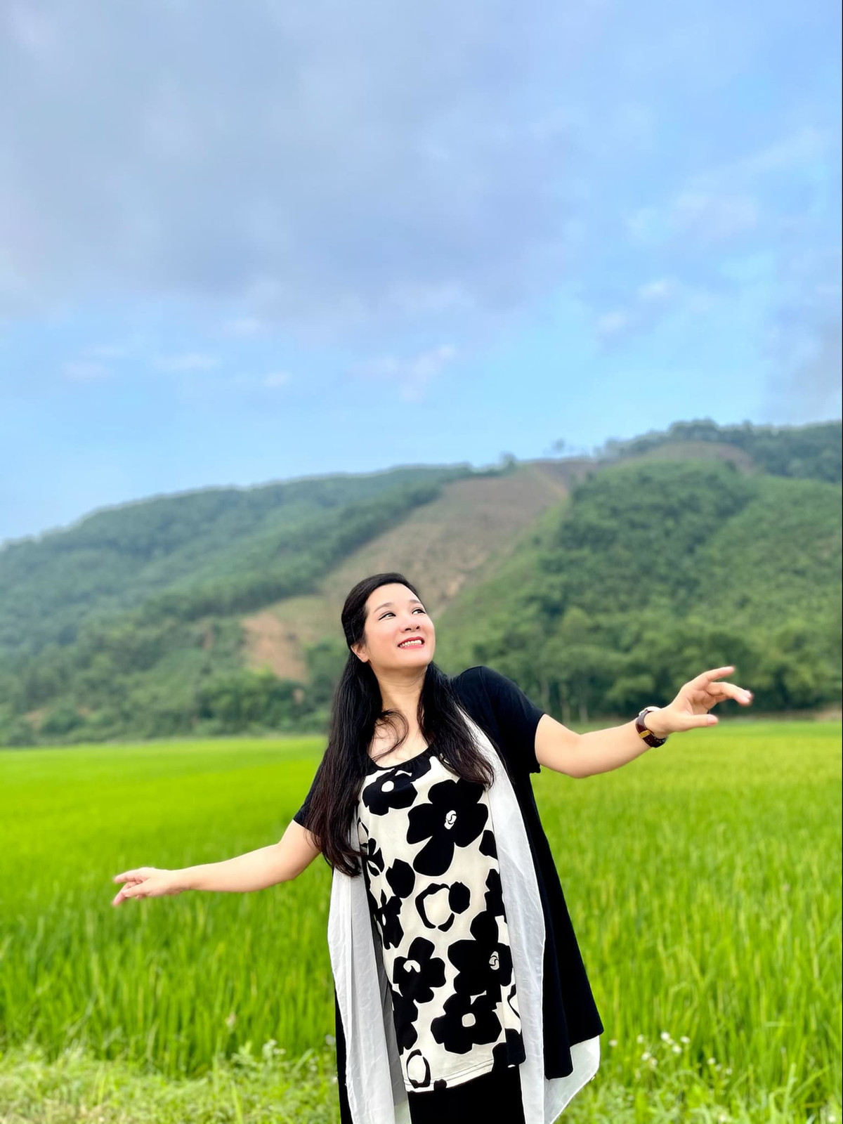 Thanh Thanh Hien tuoi 52: Lam me don than, song an yen ben con gai-Hinh-21