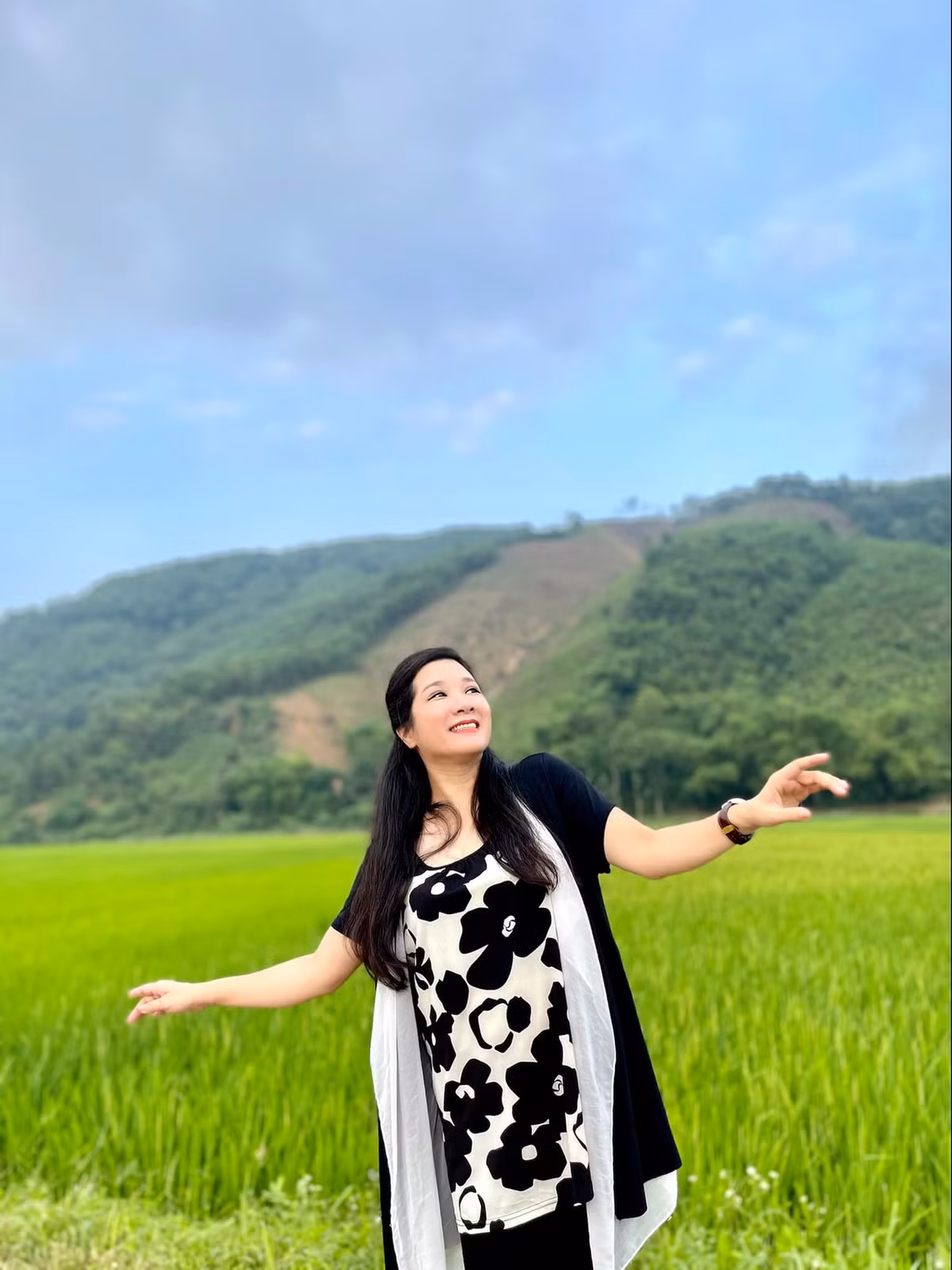 Thanh Thanh Hien tuoi 52: Lam me don than, song an yen ben con gai-Hinh-21