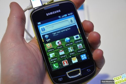 Cách đây 1 năm, vụ việc hơn 14.000 điện thoại ở Việt Nam bị cài phần mềm ptracker, theo dõi tin nhắn, danh bạ, ghi âm cuộc gọi, định vị điện thoại, quay phim, chụp ảnh... và gửi toàn bộ dữ liệu về máy chủ của Công ty TNHH công nghệ Việt Hồng đã gây chấn động dư luận, cảnh báo về tình trạng an ninh bảo mật của các dòng điện thoại trên thị trường hiện nay.