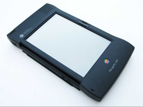 Máy tính bảng Apple Newton có dung lượng pin thấp và màn hình khiến người dùng rất khó đọc.