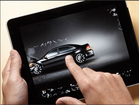  Nút ấn trên BlackBerry hoặc tay trên iPad khiến chấn thương tay. Khi chúng ta sử dụng tay hoặc cánh tay thực hiện lại một vài chuyển động nhiều lần (như ấn nút trên bàn phím BlackBerry hay trượt trên màn hình iPad, ta đang dần dần khiến các cơ, gân và thần kinh bị tổn thương. Triệu chứng là đau, tê cóng, tổn thương cơ ở tay và ngón tay.