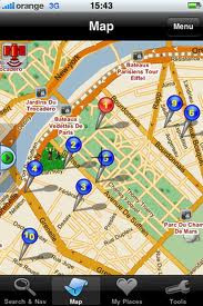  Điện thoại cung cấp bản đồ. Với bản đồ có sẵn được giới thiệu bởi các nhà sản xuất, chúng thường là những ứng dụng không được rõ ràng và “chỉ cho có”.