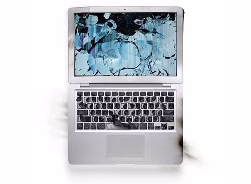 Với bộ ảnh này, anh muốn mọi người suy nghĩ lại về mối quan hệ của mình với những món đồ công nghệ hiện diện trong cuộc sống.