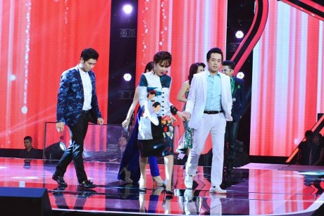  Trong Giọng hát Việt nhí, Dương Khắc Linh từng có lần bày tỏ tình cảm với Lưu Hương Giang. 