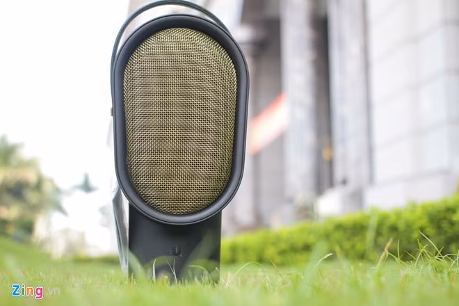 Ngam loa di dong khong day hinh dau kiem sy o Viet Nam