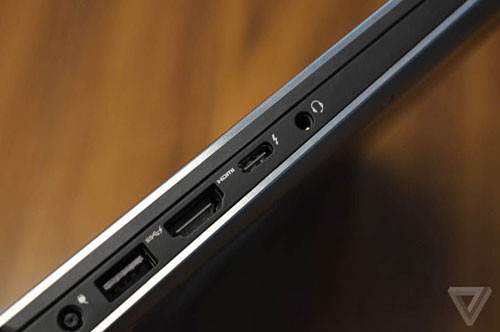 Dell cho biết phiên bản Core i7 màn hình 4K sẽ cho thời gian dùng pin 10 tiếng lướt web qua Wi-Fi; còn bản màn hình fullHD và chip Core i7 cho thời gian dùng pin lên tới 17 giờ.