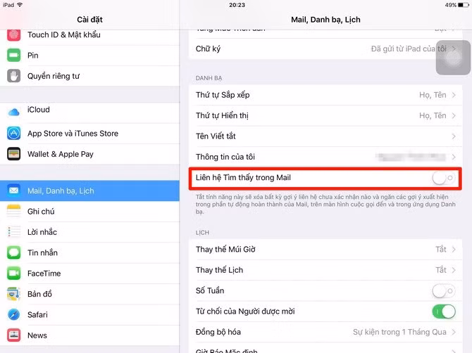  26. Tắt gợi ý về các liên hệ lạ. Bạn có thể vào Cài đặt -> Mail, Danh bạ, Lịch -> chuyển sang Tắt ở phần Liên hệ Tim thấy trong Mail để xóa gợi ý về các liên hệ lạ mà bạn chưa xác nhận, cũng như ngăn không cho chúng xuất hiện trong phần tự hoàn thành liên hệ trong ứng dụng Mail, màn hình quay số cũng như danh bạ. 