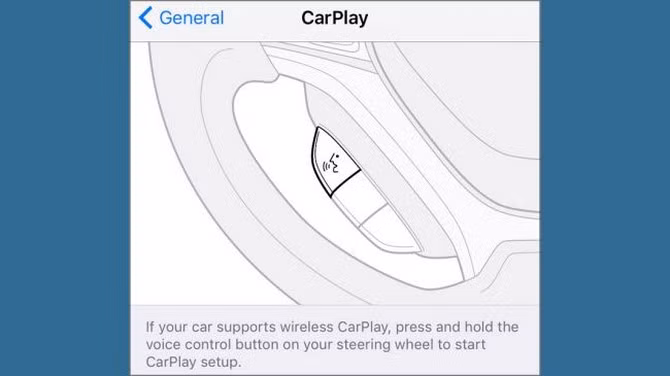  30. Sử dụng CarPlay mà không cần kết nối với iPhone. Nếu may mắn chạy được một chiếc xe hơi có hỗ trợ Apple CarPlay, chắc hẳn bạn sẽ cảm thấy khá bất tiện vì luôn phải kết nối iPhone với xe thì mới sử dụng CarPlay được. Tuy nhiên, phiên bản mới của CarPlay trên iOS 9 sẽ giải quyết vấn đề này, thiết bị sẽ tự động nhận diện iPhone của bạn và kích hoạt CarPlay ngay khi bước vào xe. Song, một chiếc iPhone chạy iOS 9 là chưa đủ, xe của bạn cũng cần hỗ trợ tính năng này, nhưng đừng quá lo lắng, sẽ không có chuyện mua một cái xe mới đâu bởi Apple đã phát hành bộ SDK hỗ trợ CarPlay mới cho các hãng xe và họ sẽ sớm tung ra bản cập nhật firmware cho các mẫu xe của họ để hỗ trợ tính năng này. 