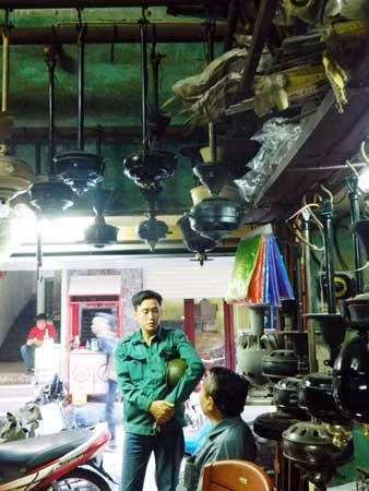 Bo suu tap quat co tram tuoi cua lao dai gia Ha Noi-Hinh-2