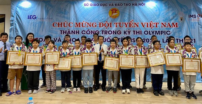 Hoc sinh Ha Noi deu dat giai thuong trong ky thi IMSO 2024