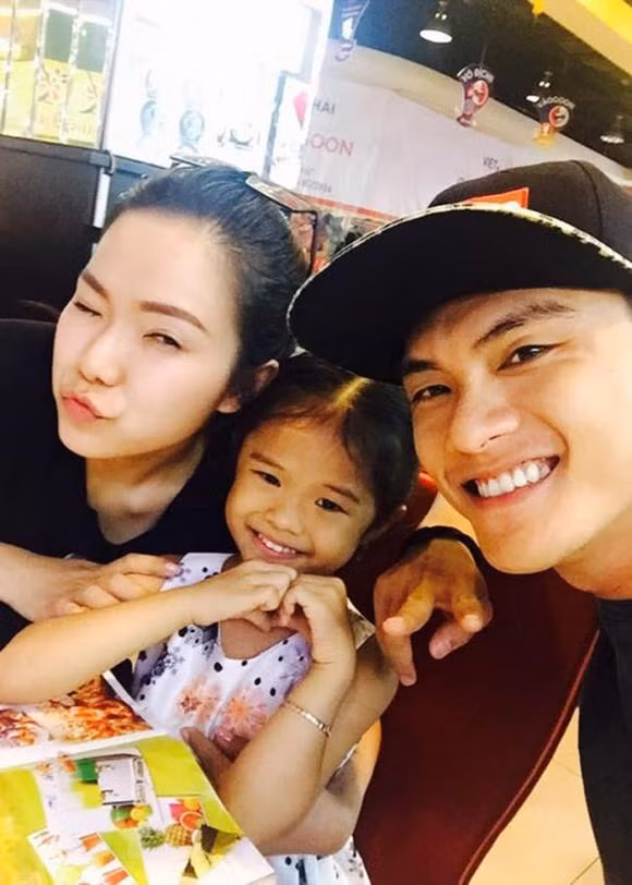 Sao Viet chu cap cho con hau ly hon: Nguoi chi tien ty, ke khong xu nao-Hinh-7