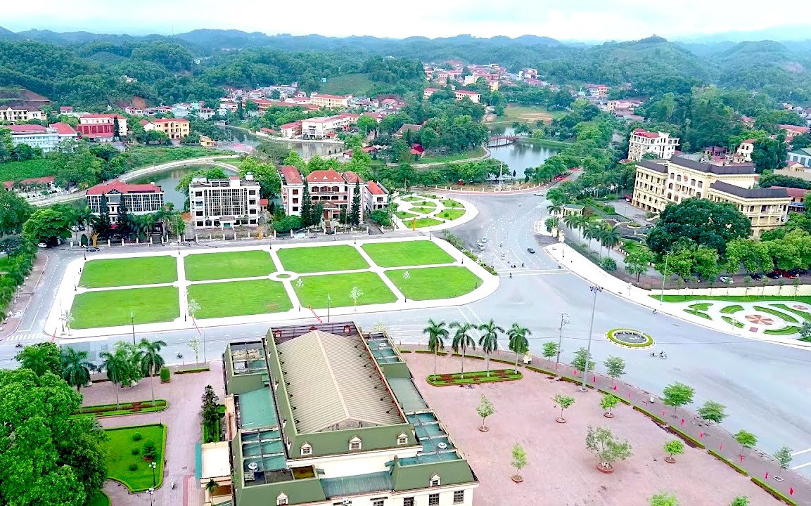 Ngoài huyện Mù Cang Chải, tỉnh Yên Bái còn có TP Yên Bái, thị xã Nghĩa Lộ, cùng 6 huyện: Lục Yên, Trạm Tấu, Trấn Yên, Văn Chấn, Văn Yên và Yên Bình. Ảnh: Quân Trịnh.