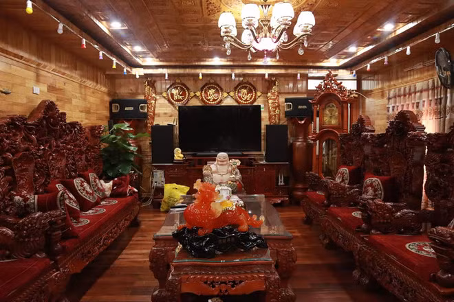 Choang voi ngoi nha dung toan go huong quy hiem-Hinh-3