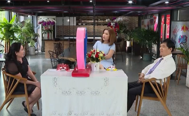 Ông chú giấu con đi hẹn hò gặp “nữ đại gia” nuôi heo và cái kết bất ngờ ảnh 1