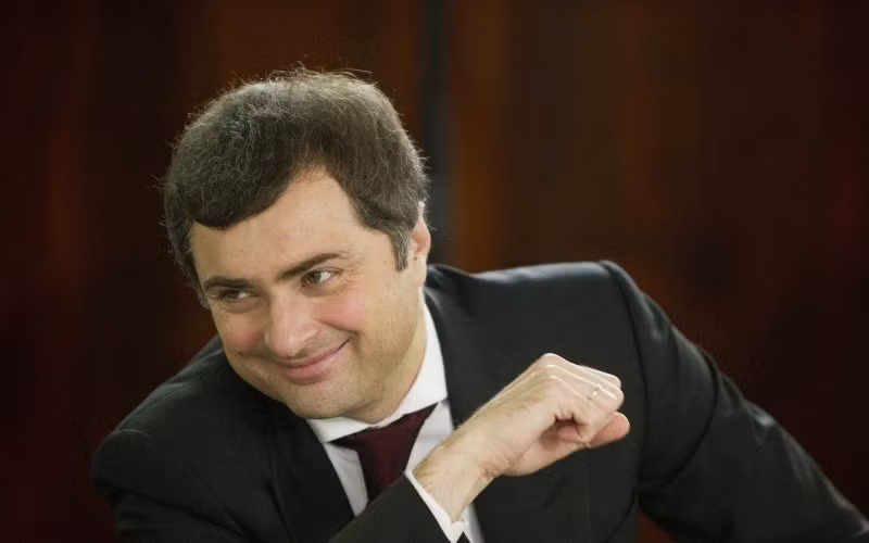 Chân dung Trợ lý thân cận của Tổng thống Nga Putin Vladislav Surkov.